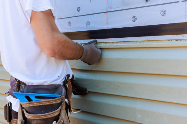 Affordable Emergency Siding Repair solutions in Dundee, FL